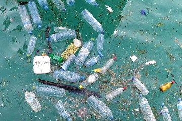 Véritable fléau, le plastique envahit les fleuves de France